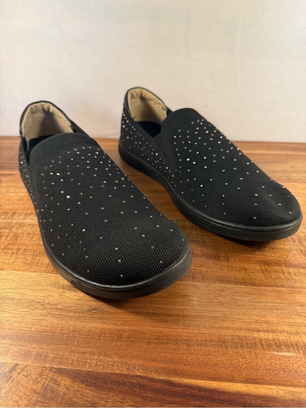 Revitalign Women's Slip-on Loafers Black with Rhinestones Size 10D